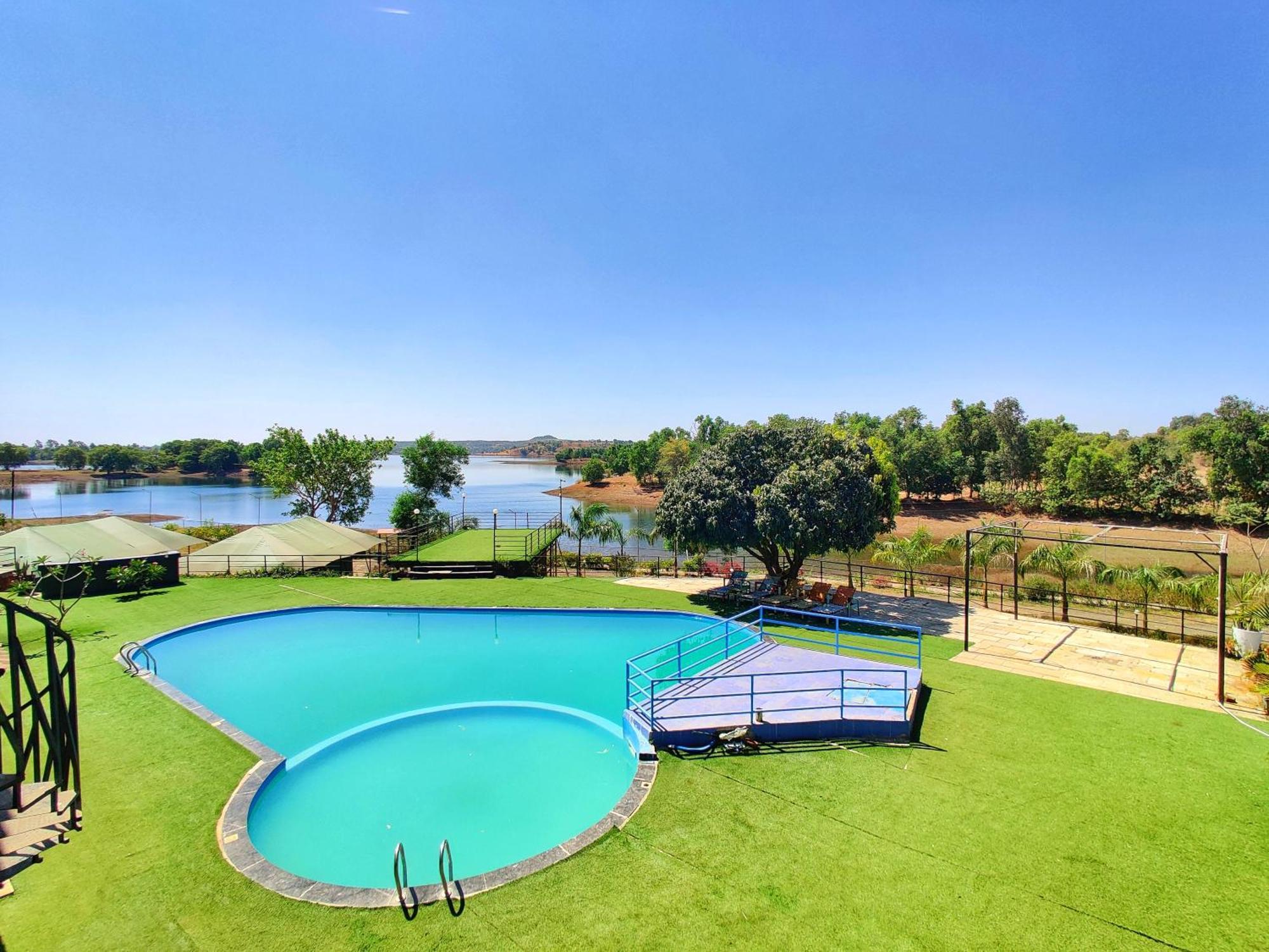 Amigos Lake Resort-Igatpuri, Maharashtra Dış mekan fotoğraf