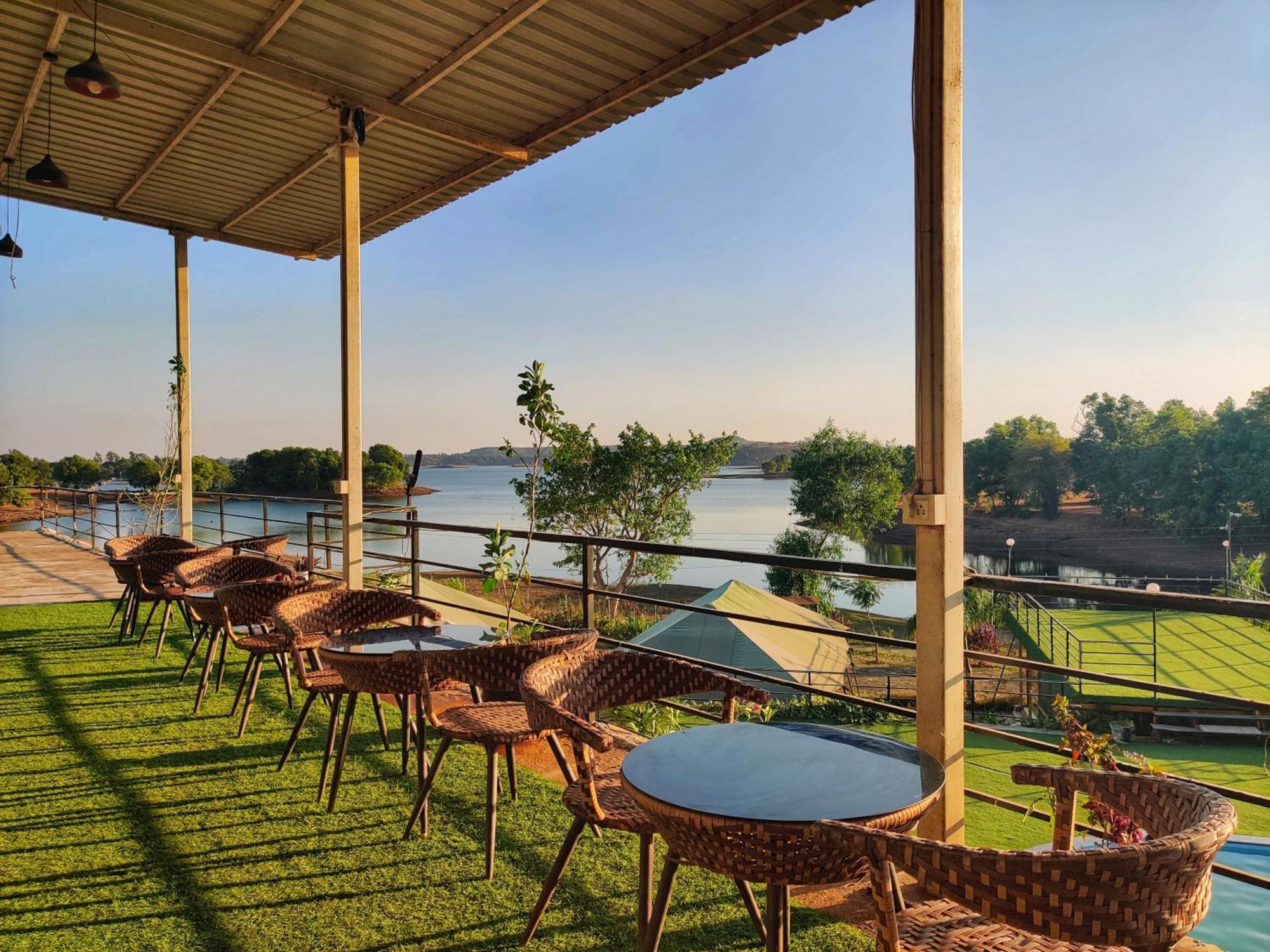 Amigos Lake Resort-Igatpuri, Maharashtra Dış mekan fotoğraf